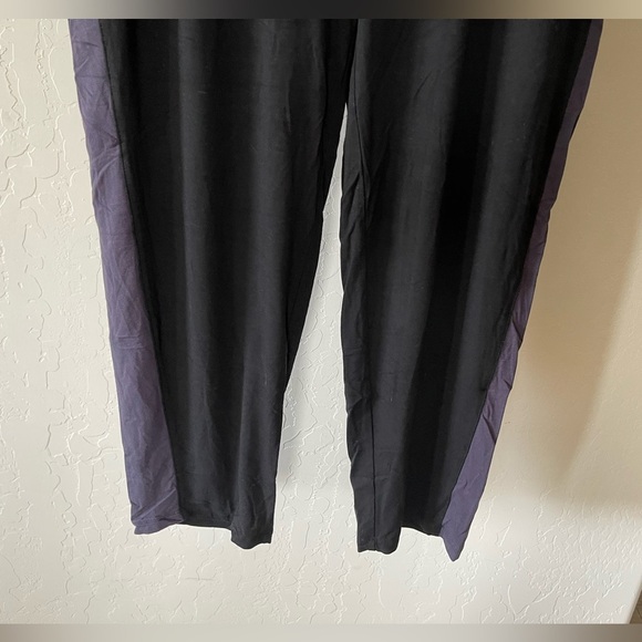 Logo by Lori Goldstein|Navy loungewear, super soft pants•••two tone, neutral, L - Picture 6 of 14